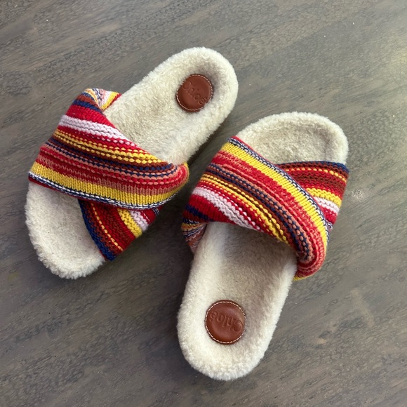 CHLOÉ Wavy Knit Shearling-Trim Slides - Picture 5 of 9